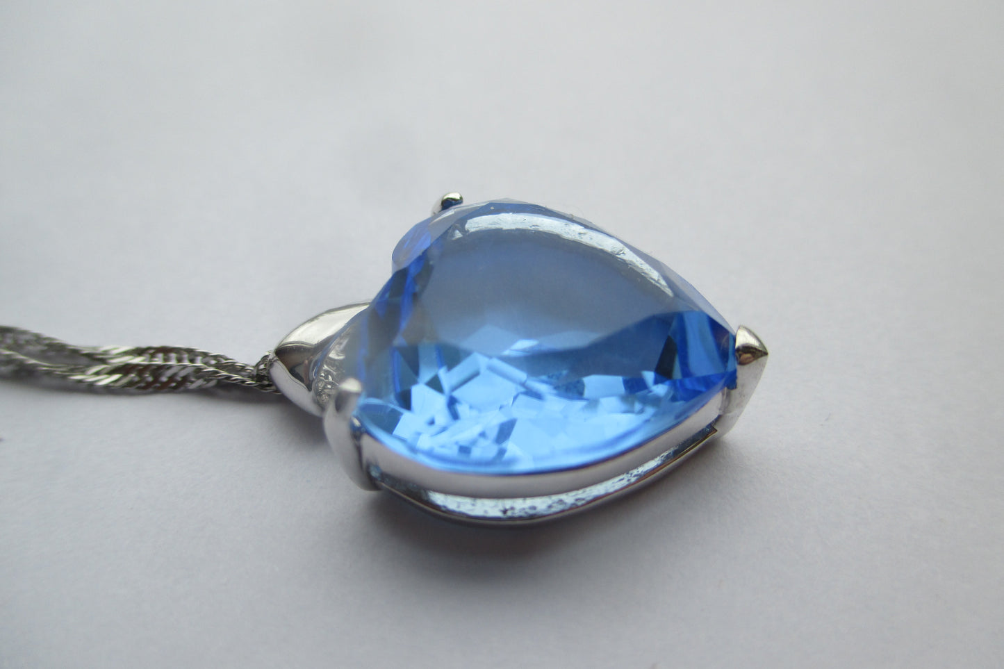 Cultured crystal heart pendant