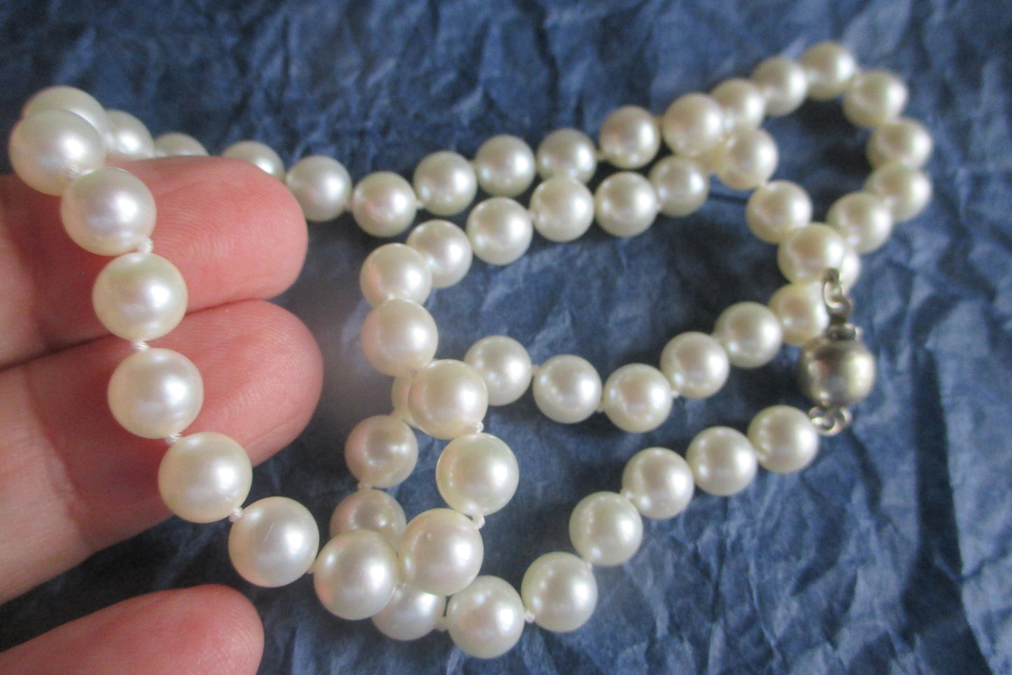White sea pearl necklace