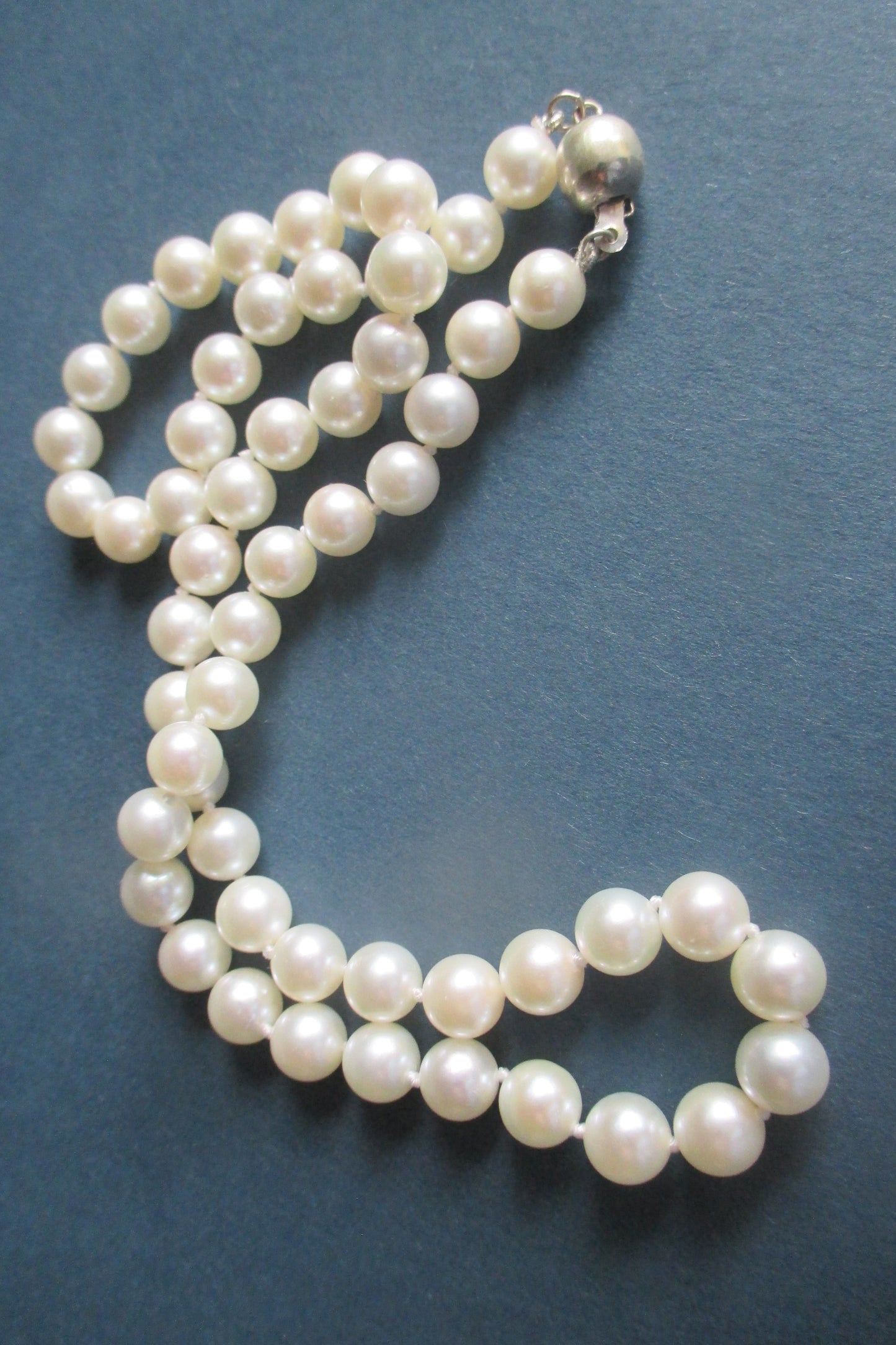 White sea pearl necklace