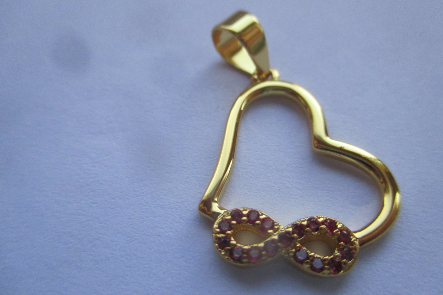 Gold plated Heart eternity pendant with RED accents