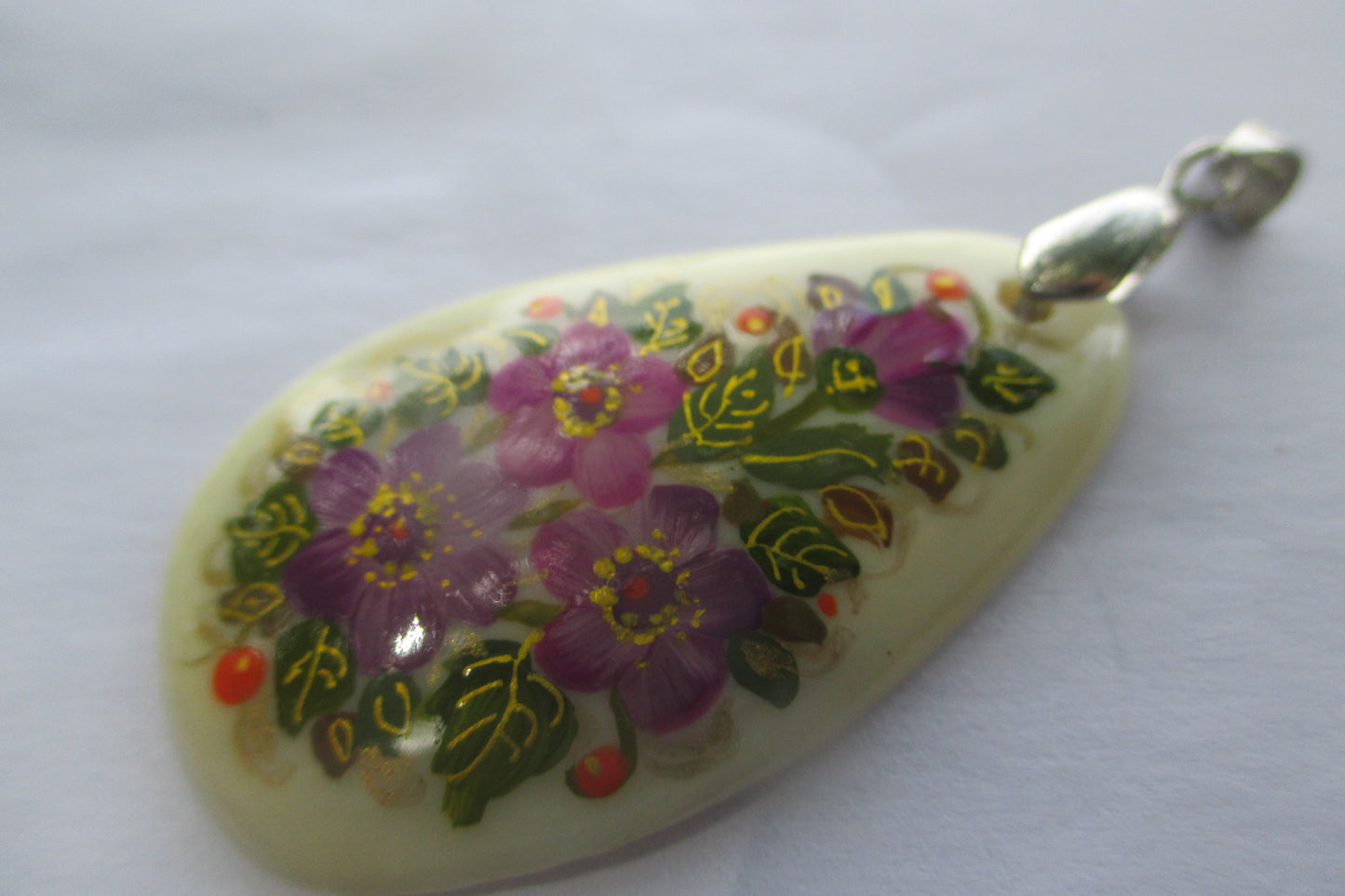 Flowers hand painted pendant