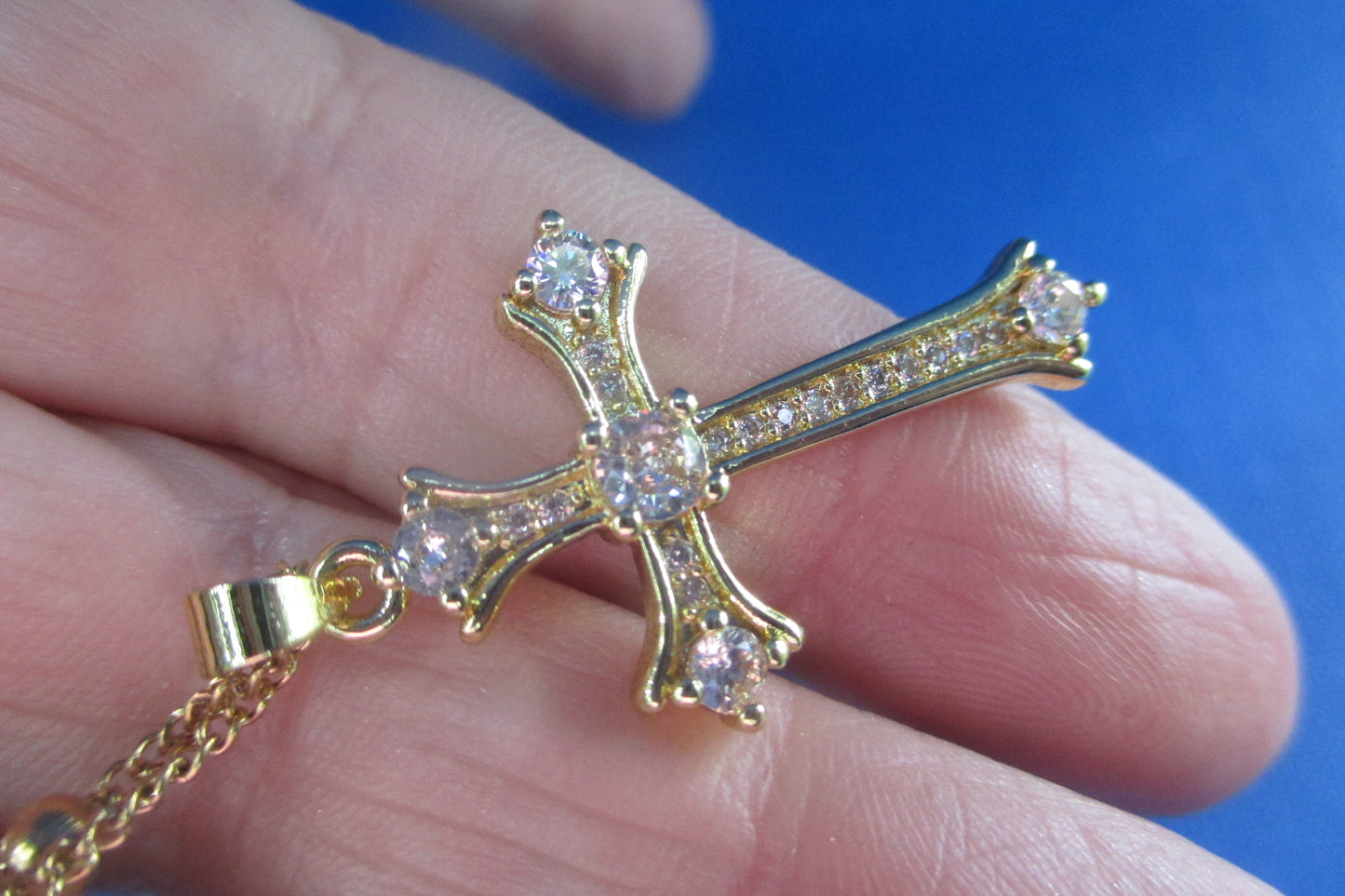 Accent cross pendant