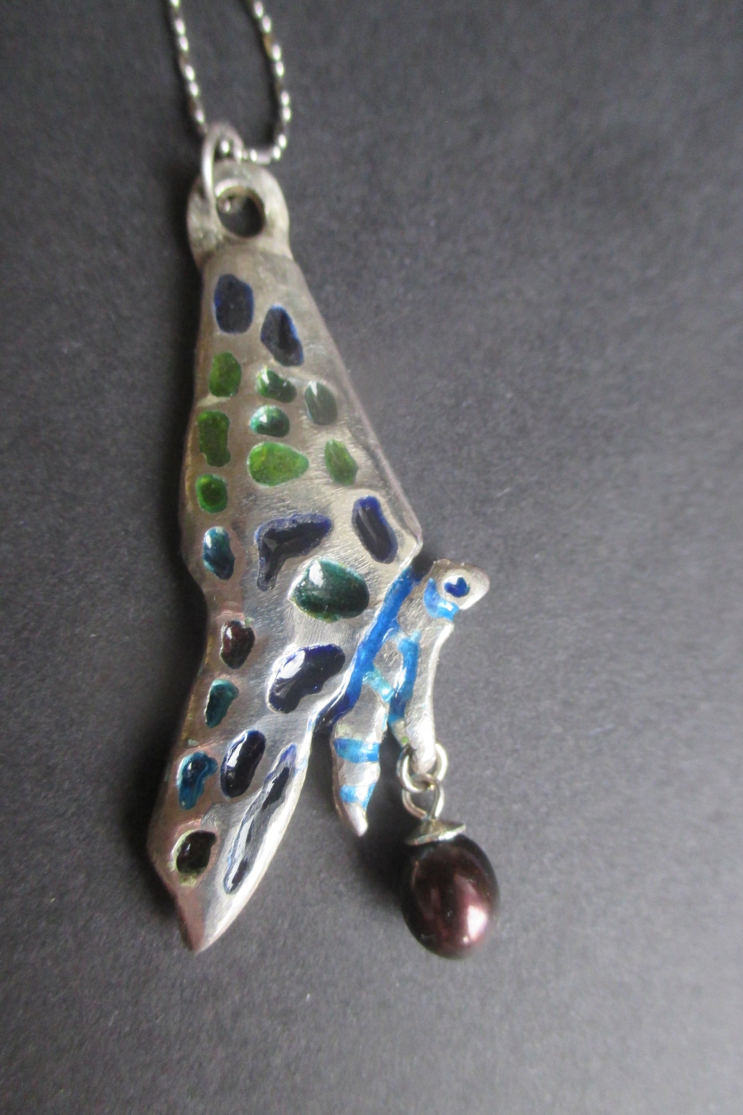 Silver Butterfly pendant black pearl