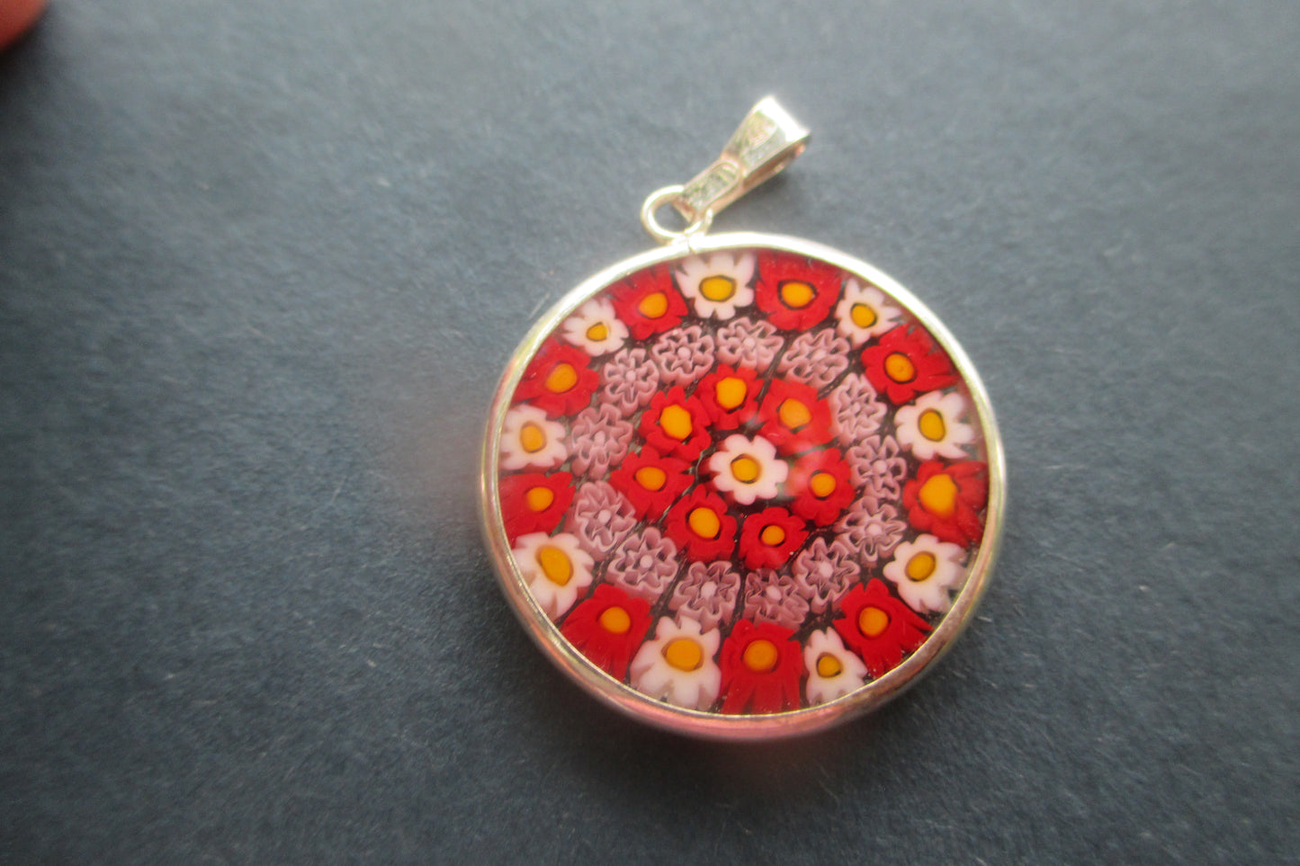 Venetian glass pendant
