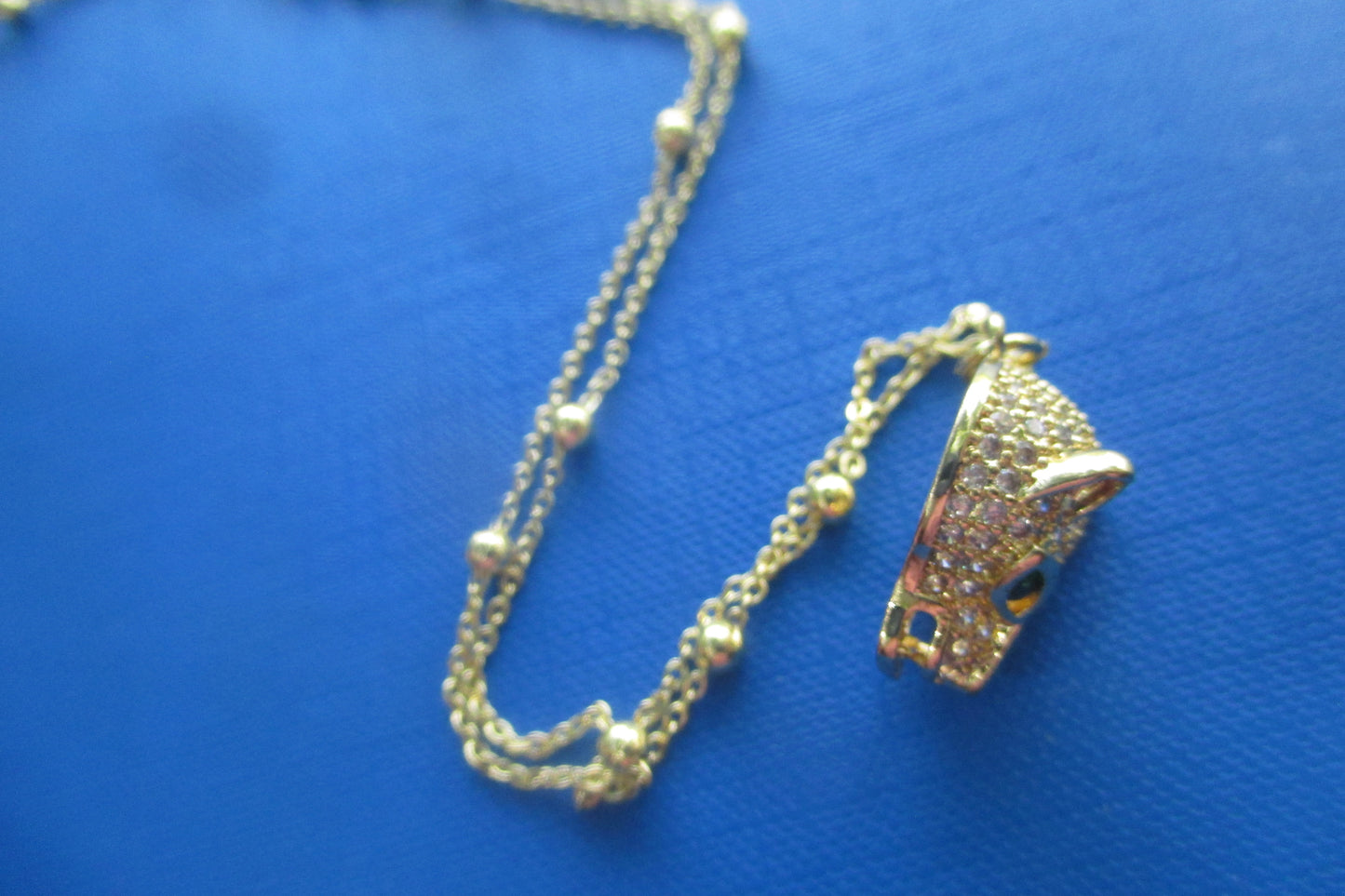 Leopard pendant