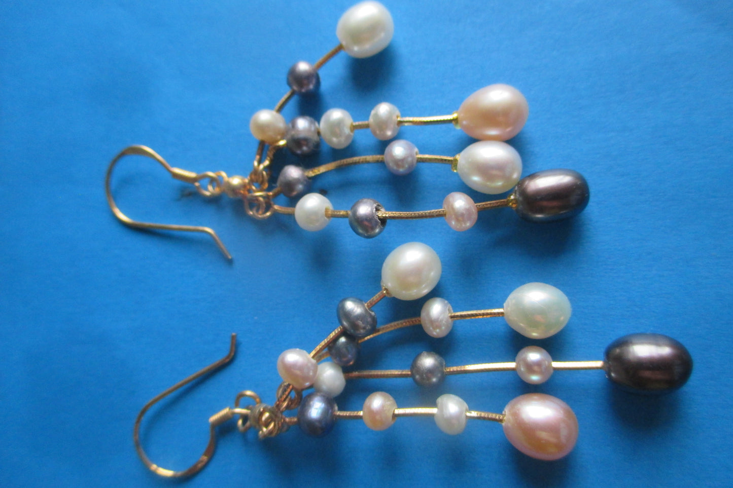 Pearl drop earrings