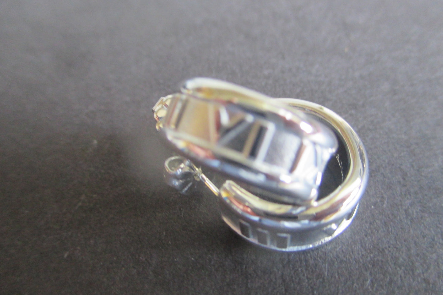 Numerical stud earrings
