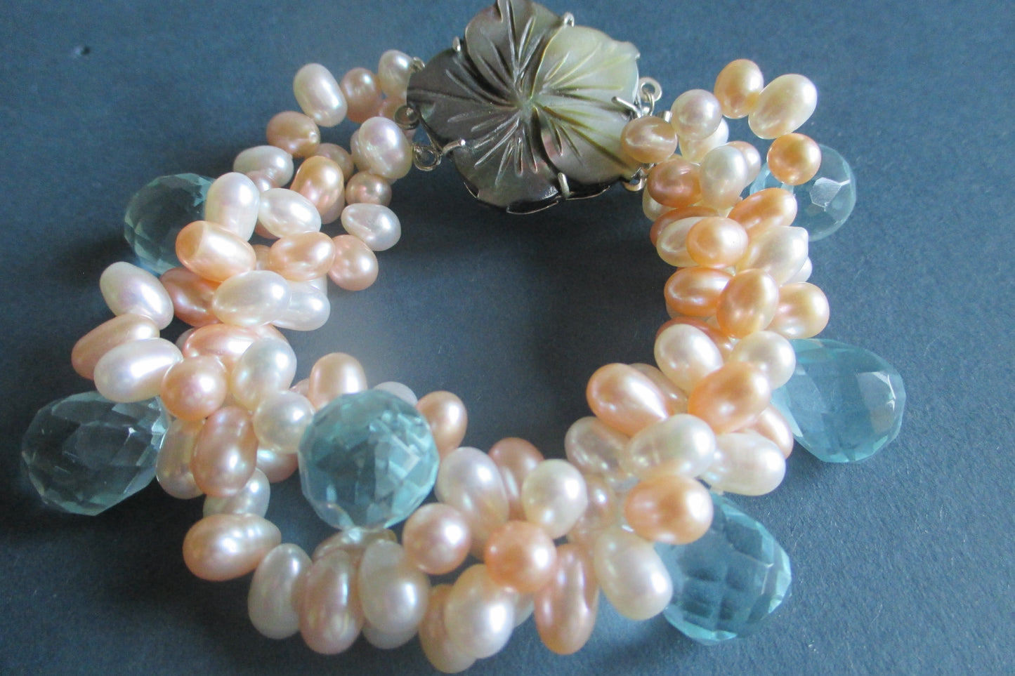 Freshwater pearl bracelet