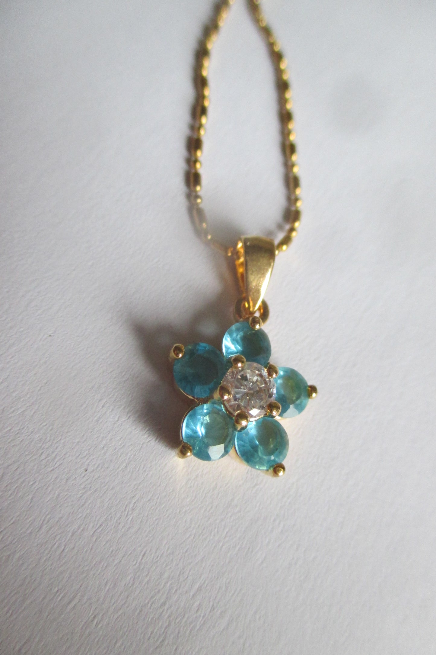 5 leaf Flower pendant