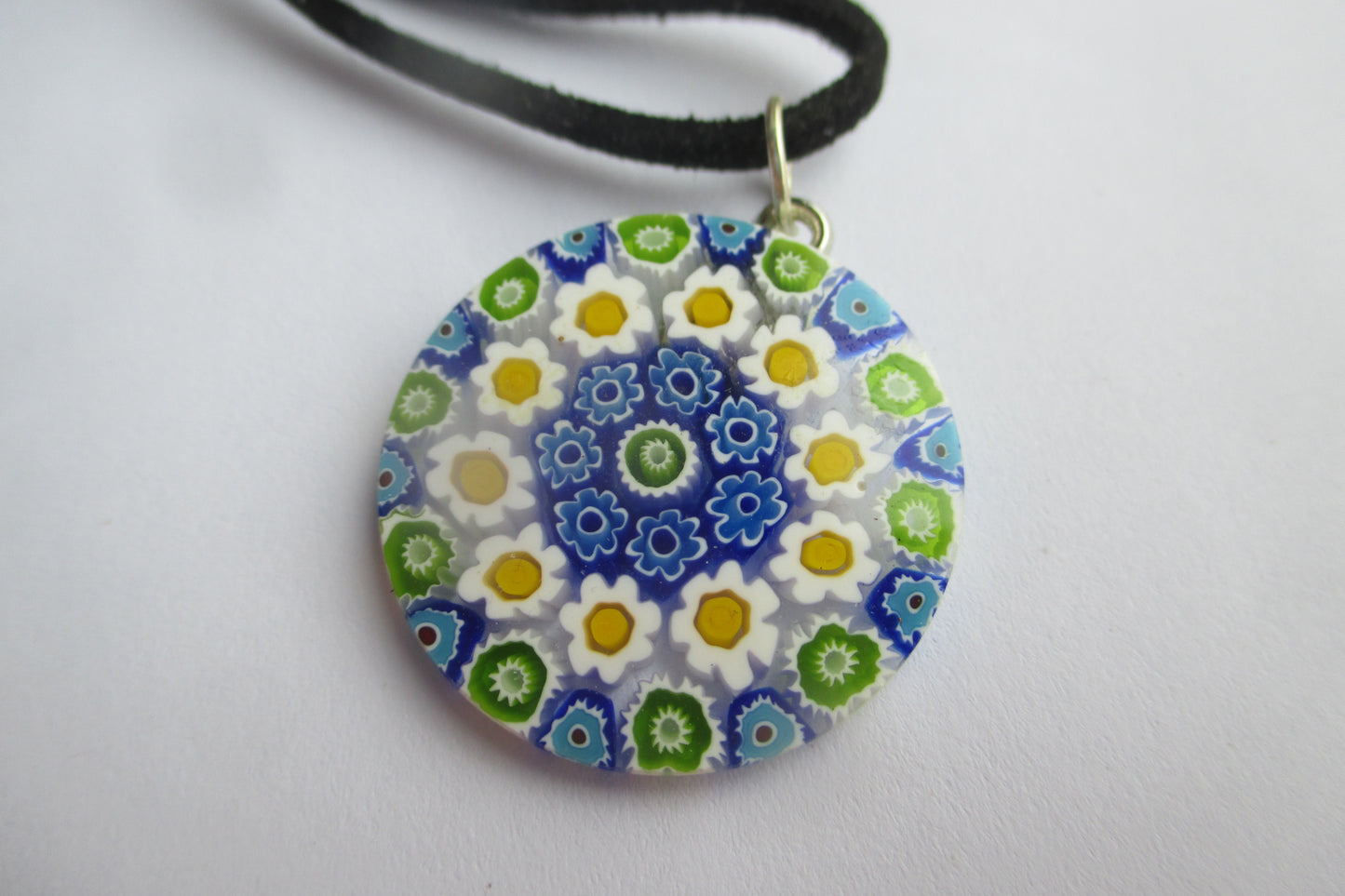 Venetian glass pendant