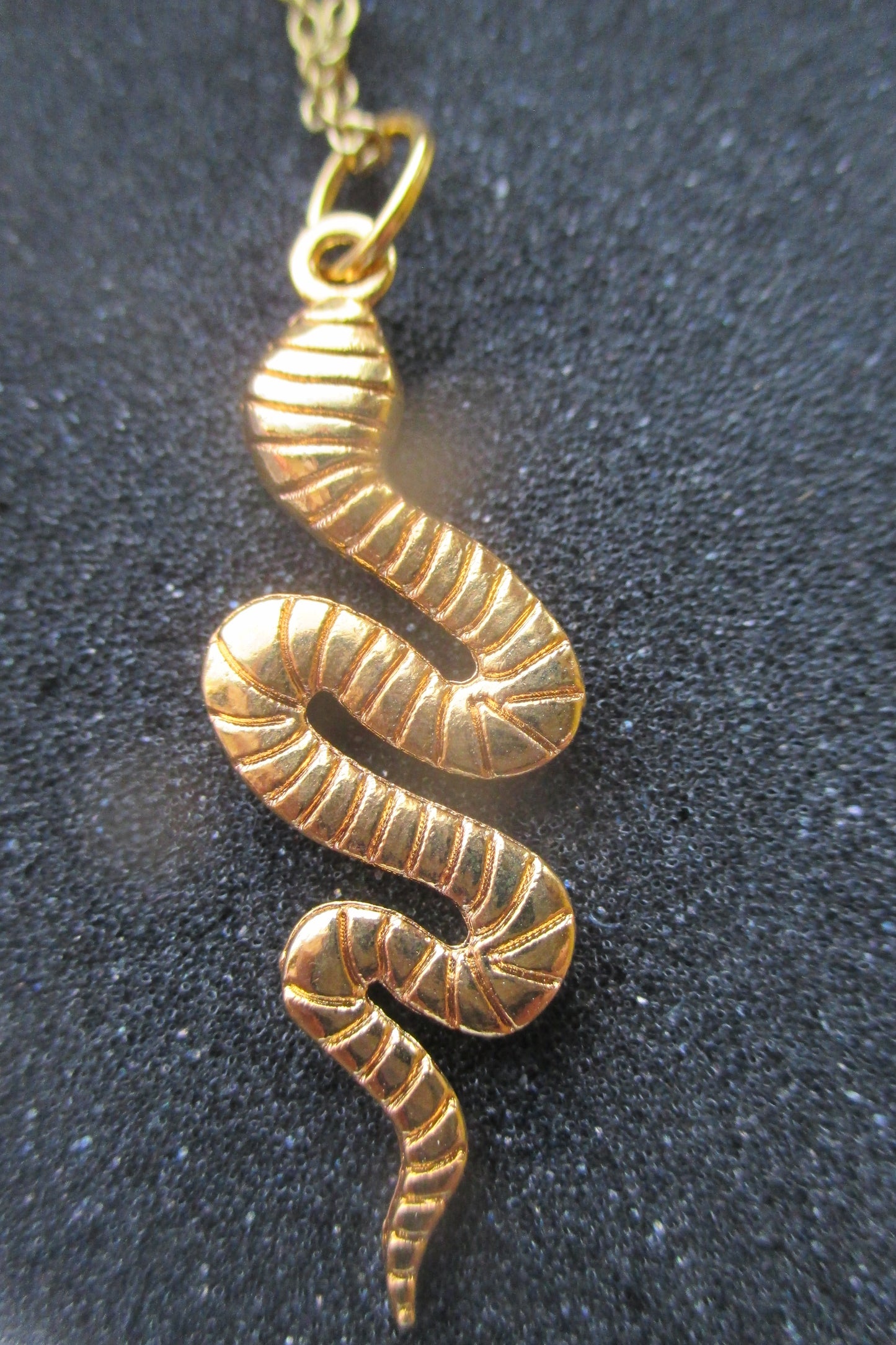 Snake pendant