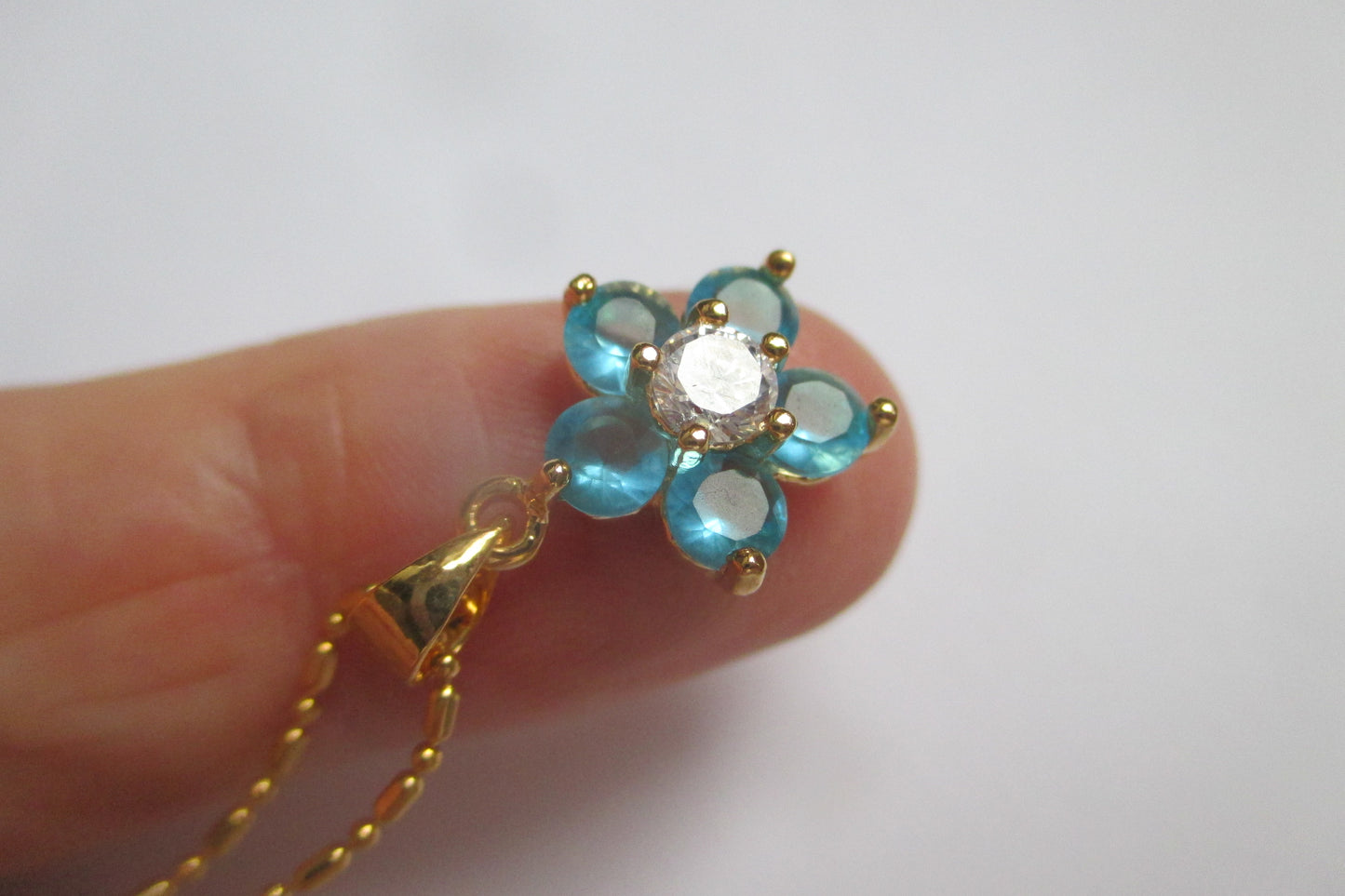 Flower pendant