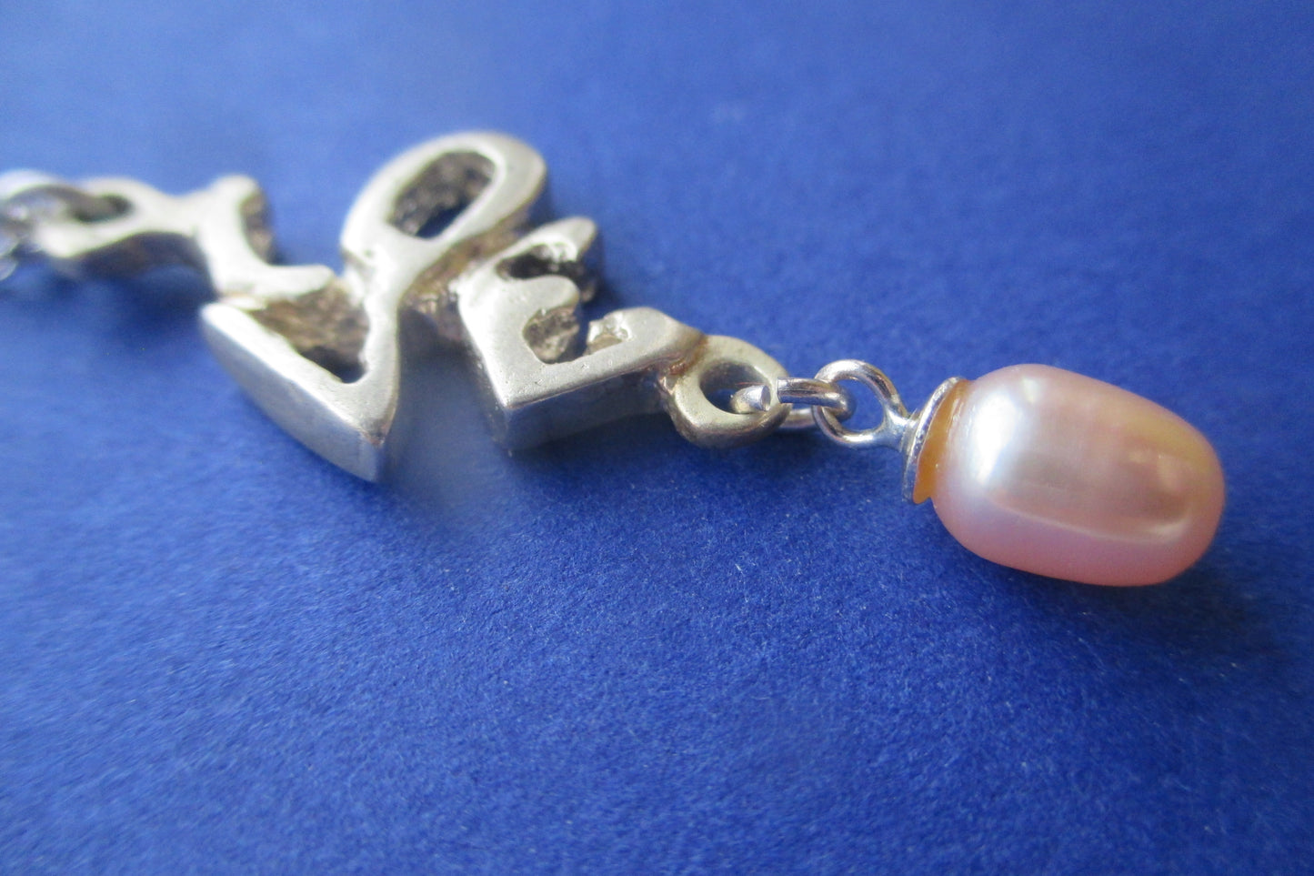 Silver Love pendant with pearl