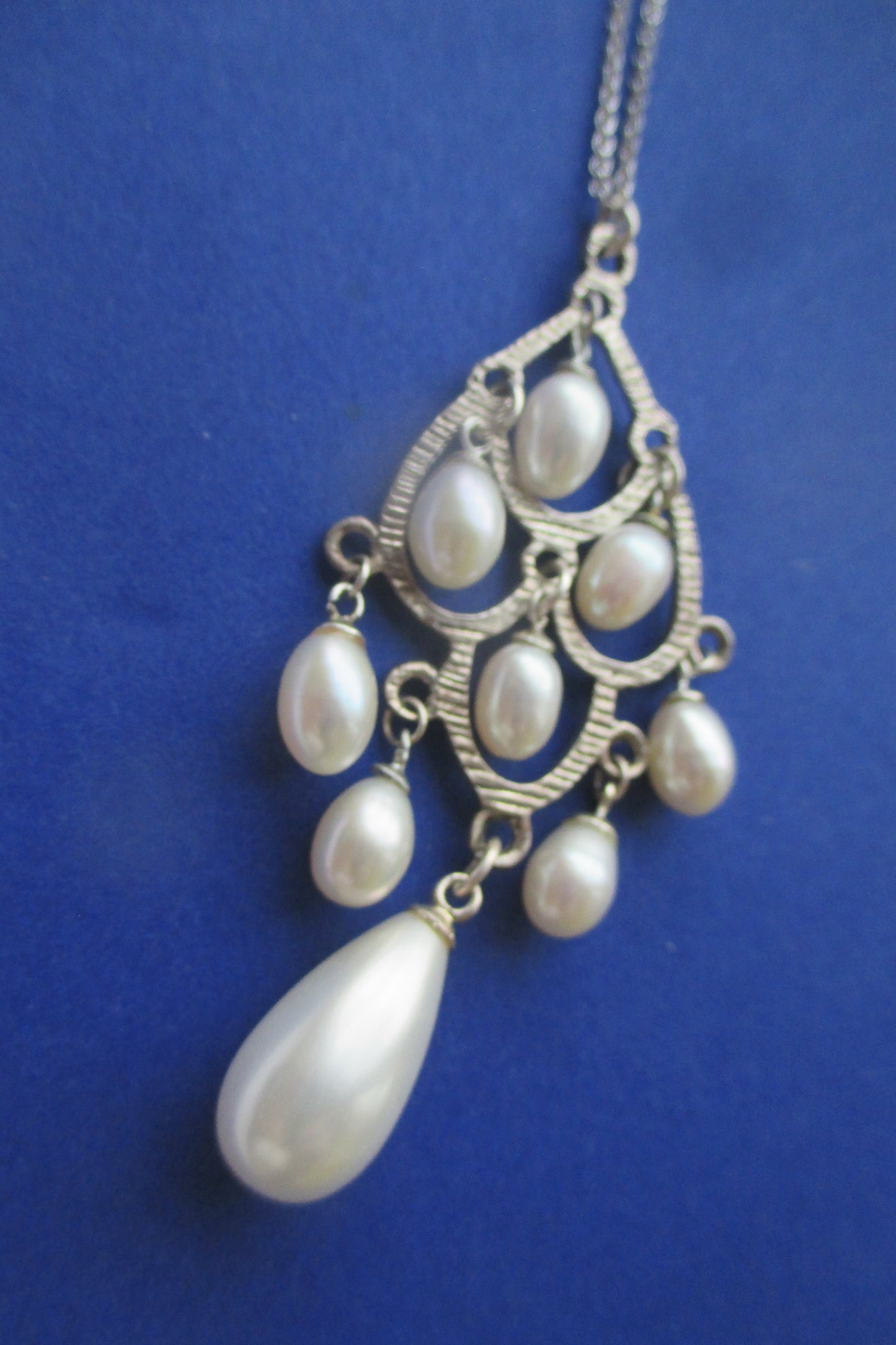 Indian style pearl pendant