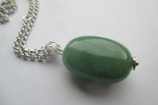 Aventurine stone pendant