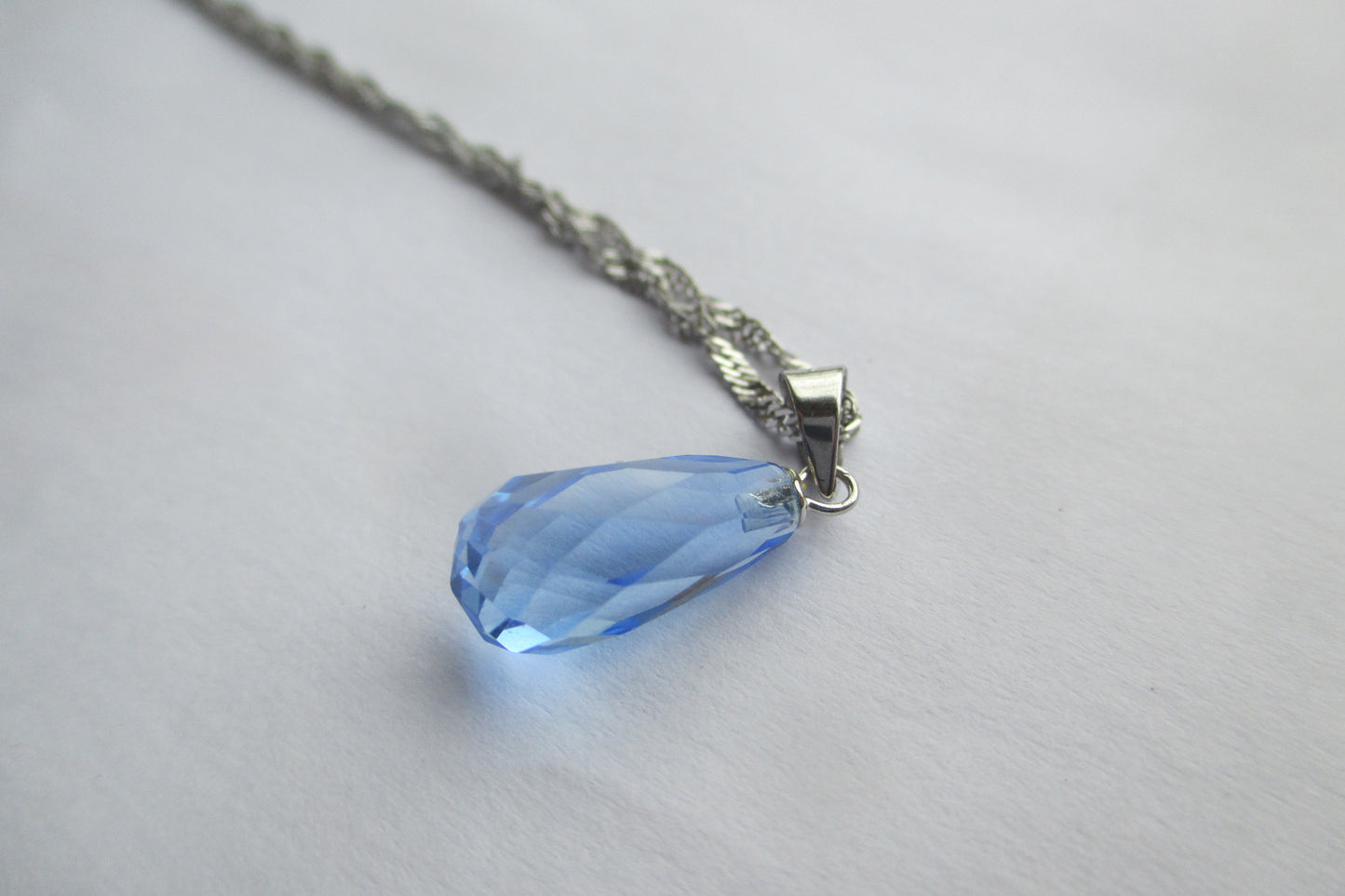 Cultured crystal pendant