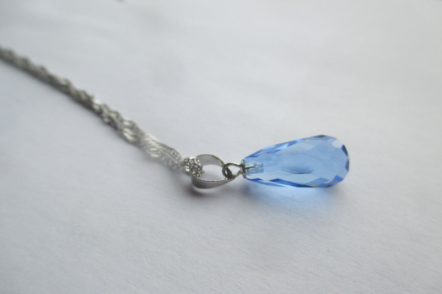 Cultured crystal pendant