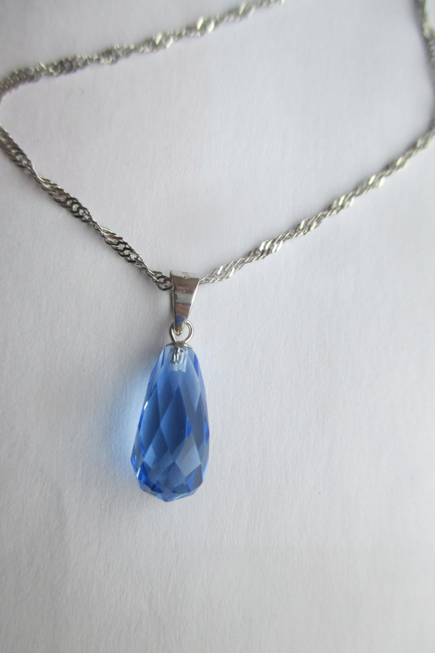 Cultured crystal pendant