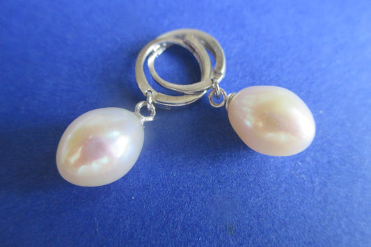 Silver pearl clip earrings