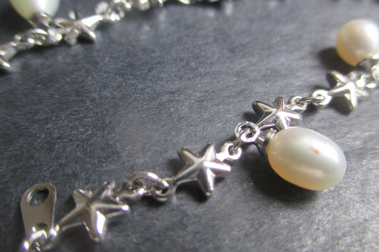 Pearl bracelet