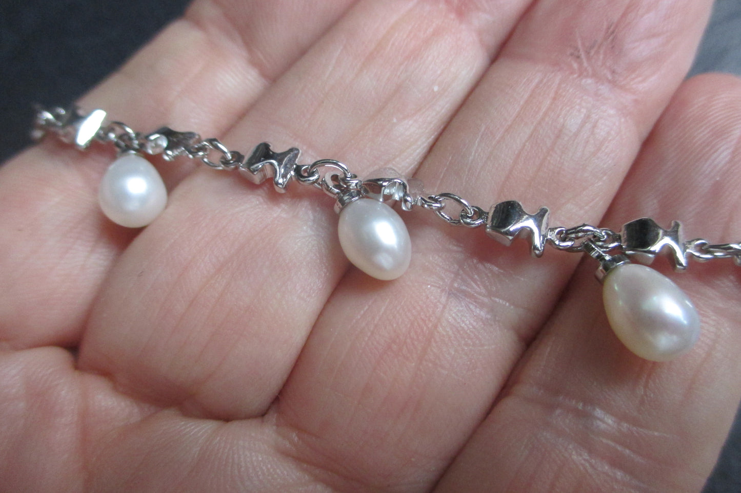 Pearl bracelet