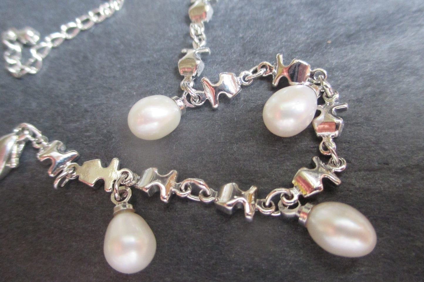 Pearl bracelet