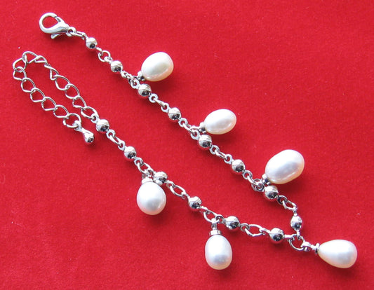 Pearl bracelet