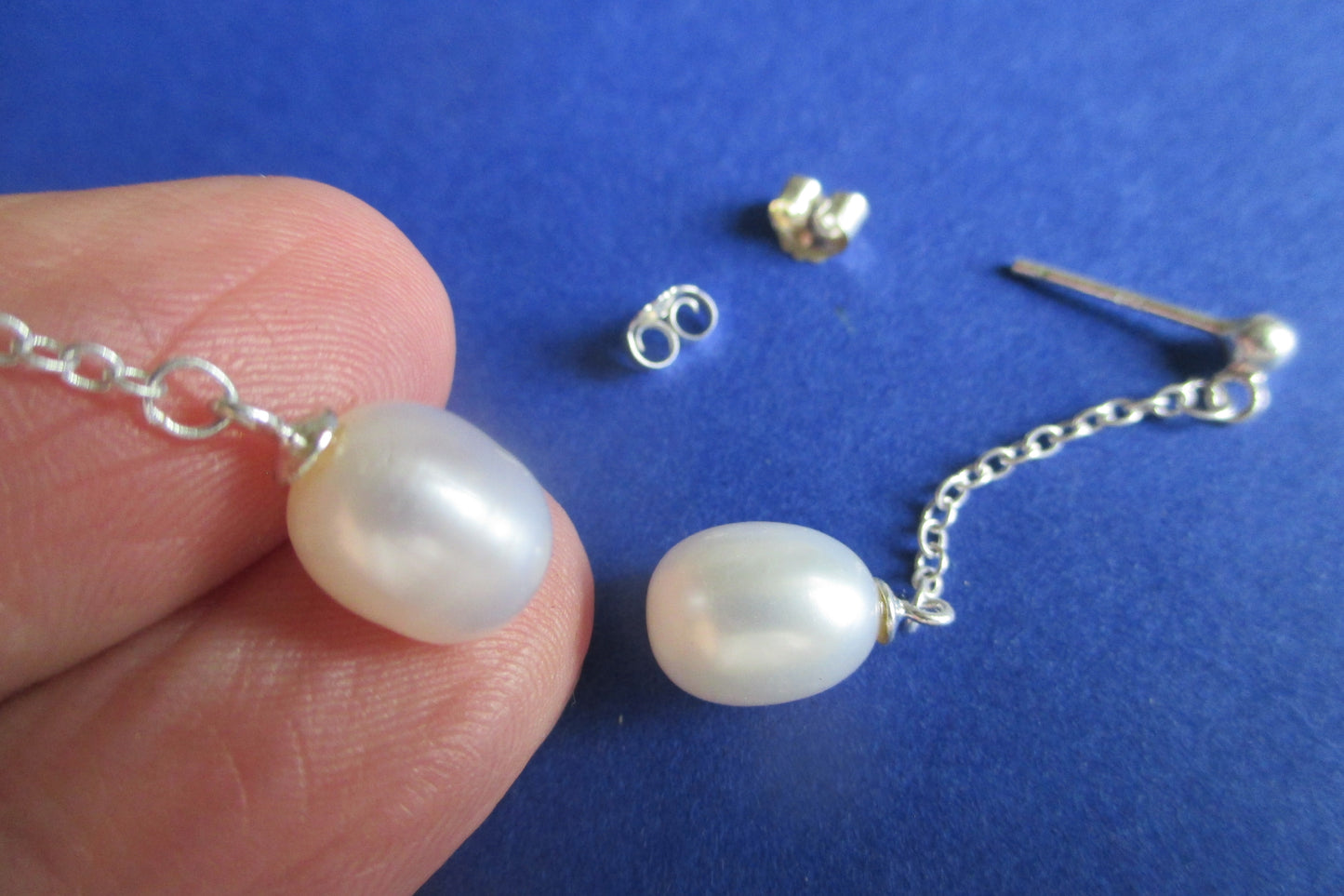 Silver stud pearl earrings