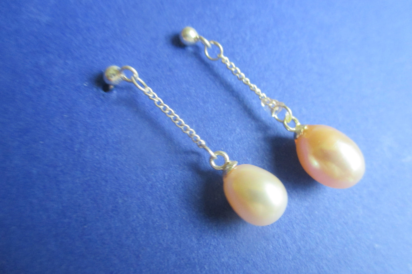 Silver stud pink pearl earrings