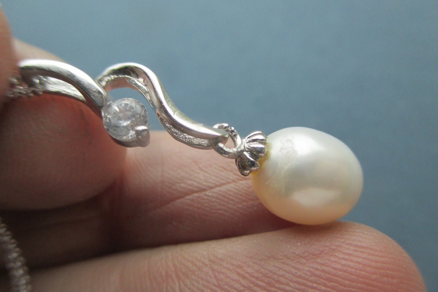 Pearl silver pendant