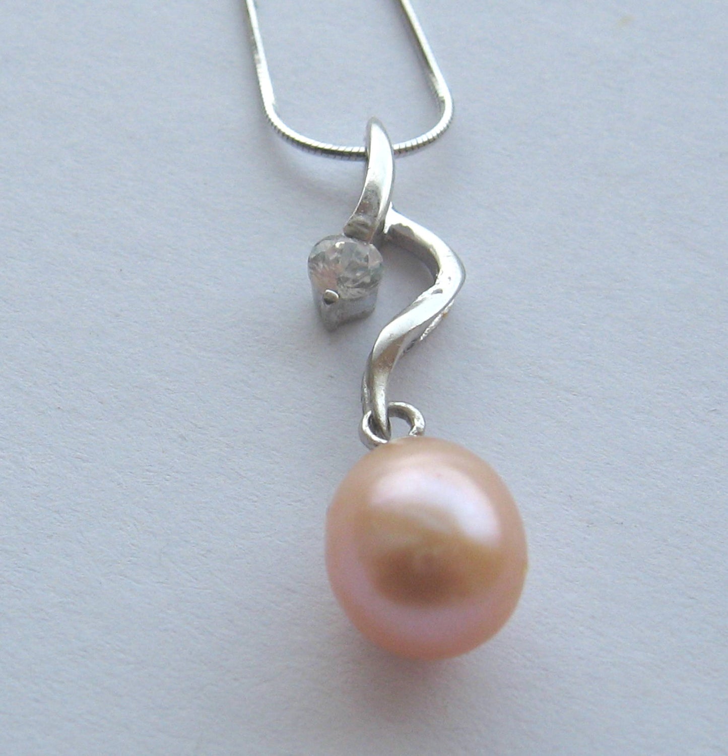 Pearl silver pendant