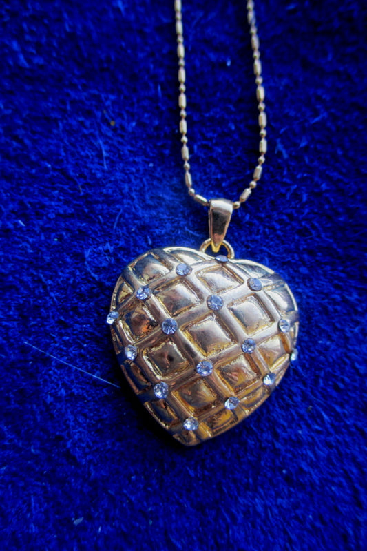 Heart pendant