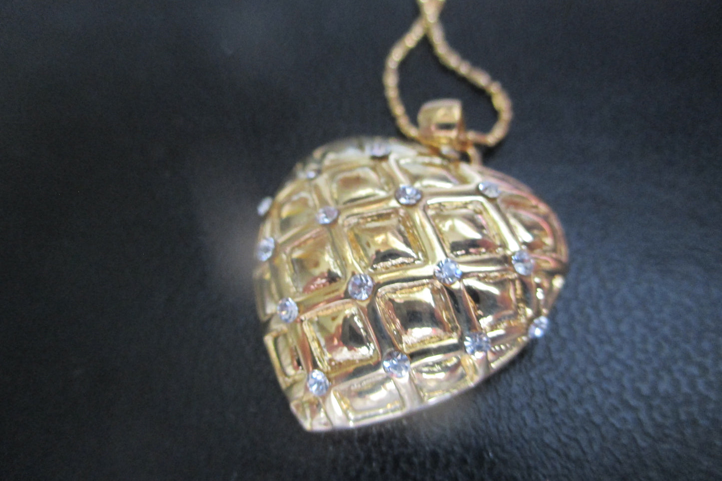 Heart pendant