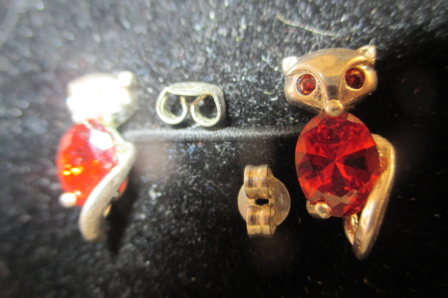 Animal stud earrings