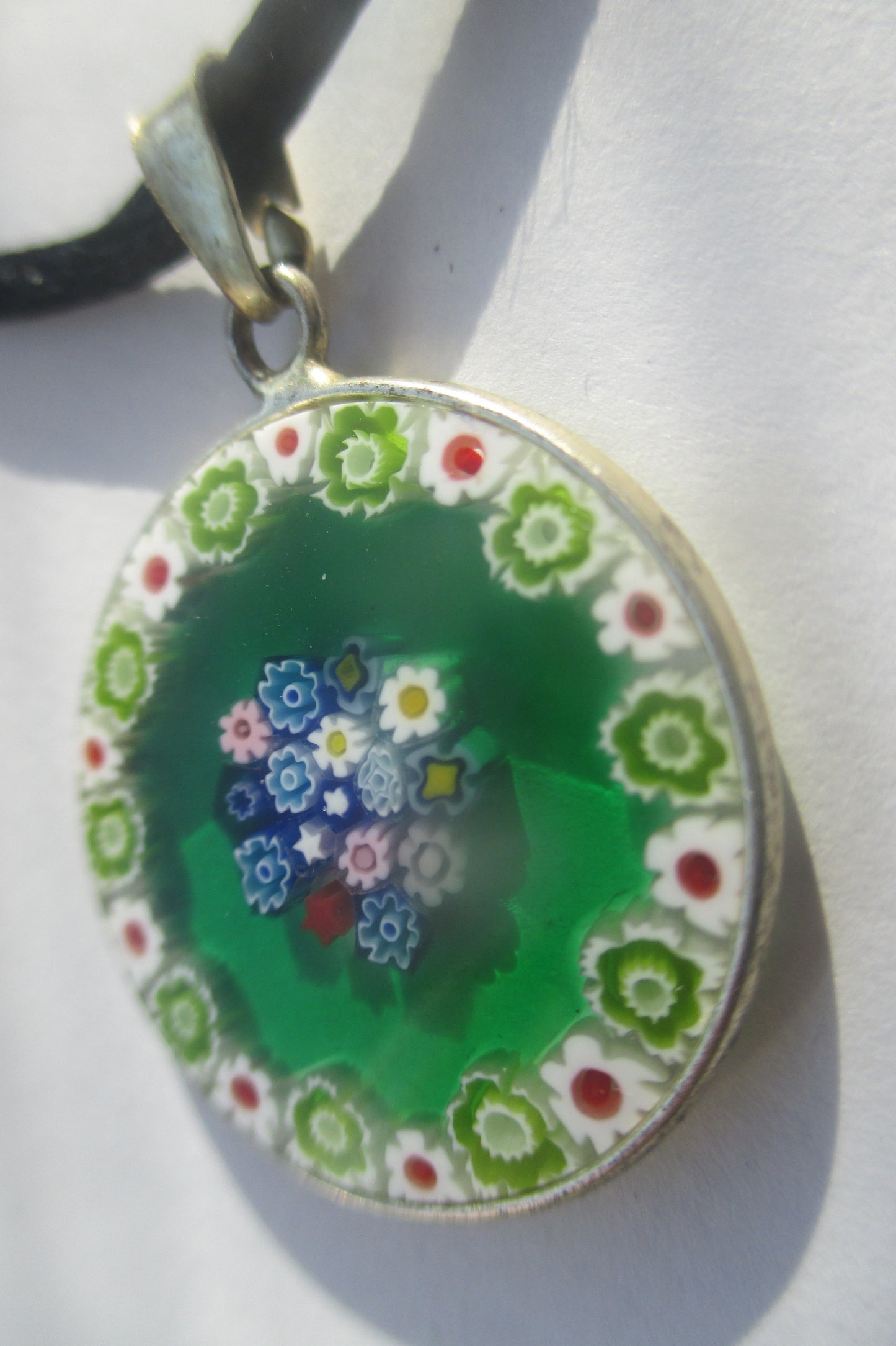 Venetian glass pendant