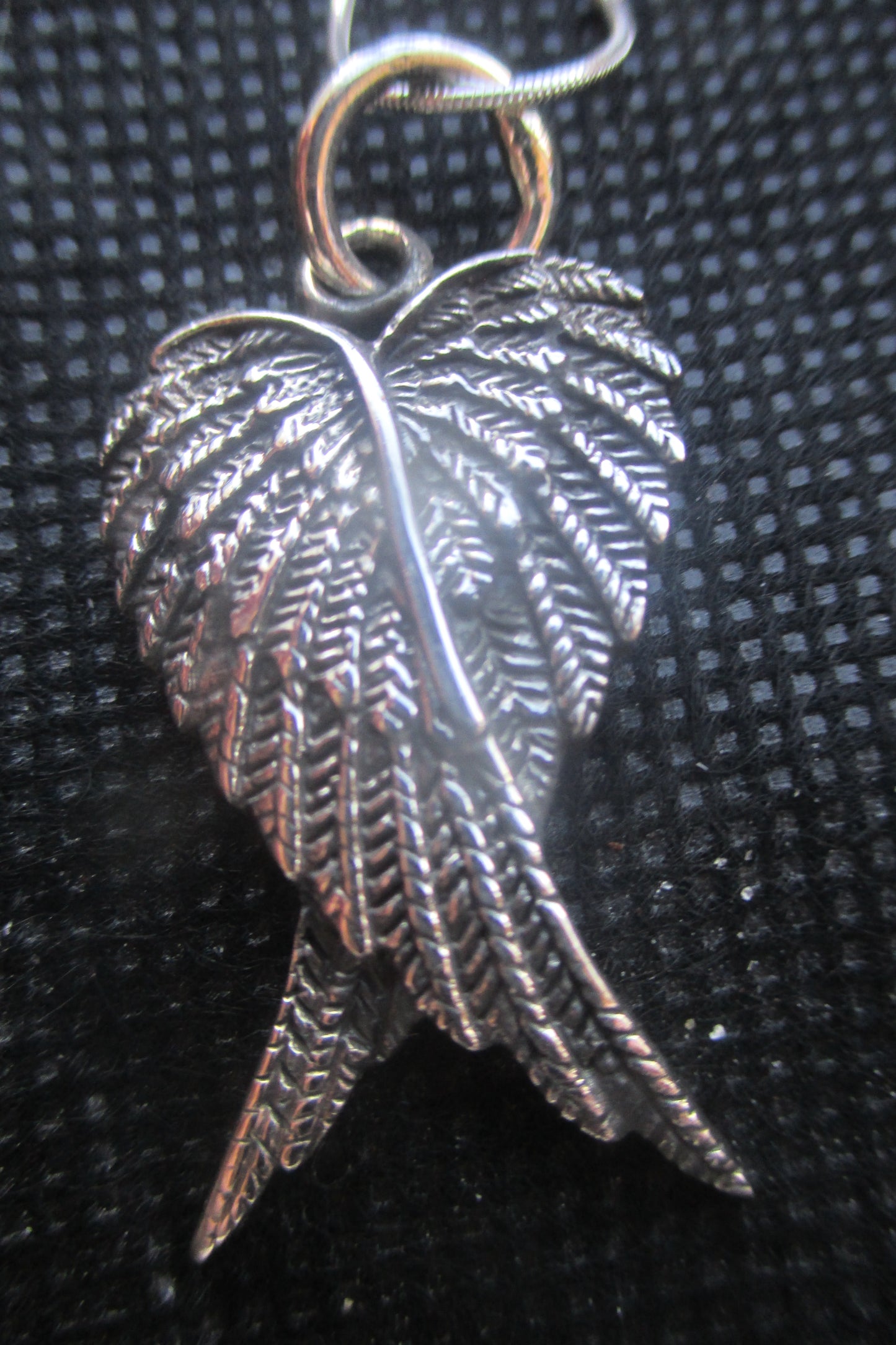 Angel wings pendant