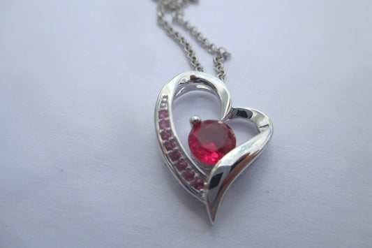 Silver garnet heart pendant