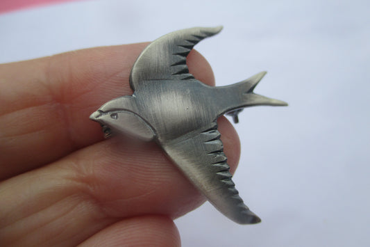 Bird broach