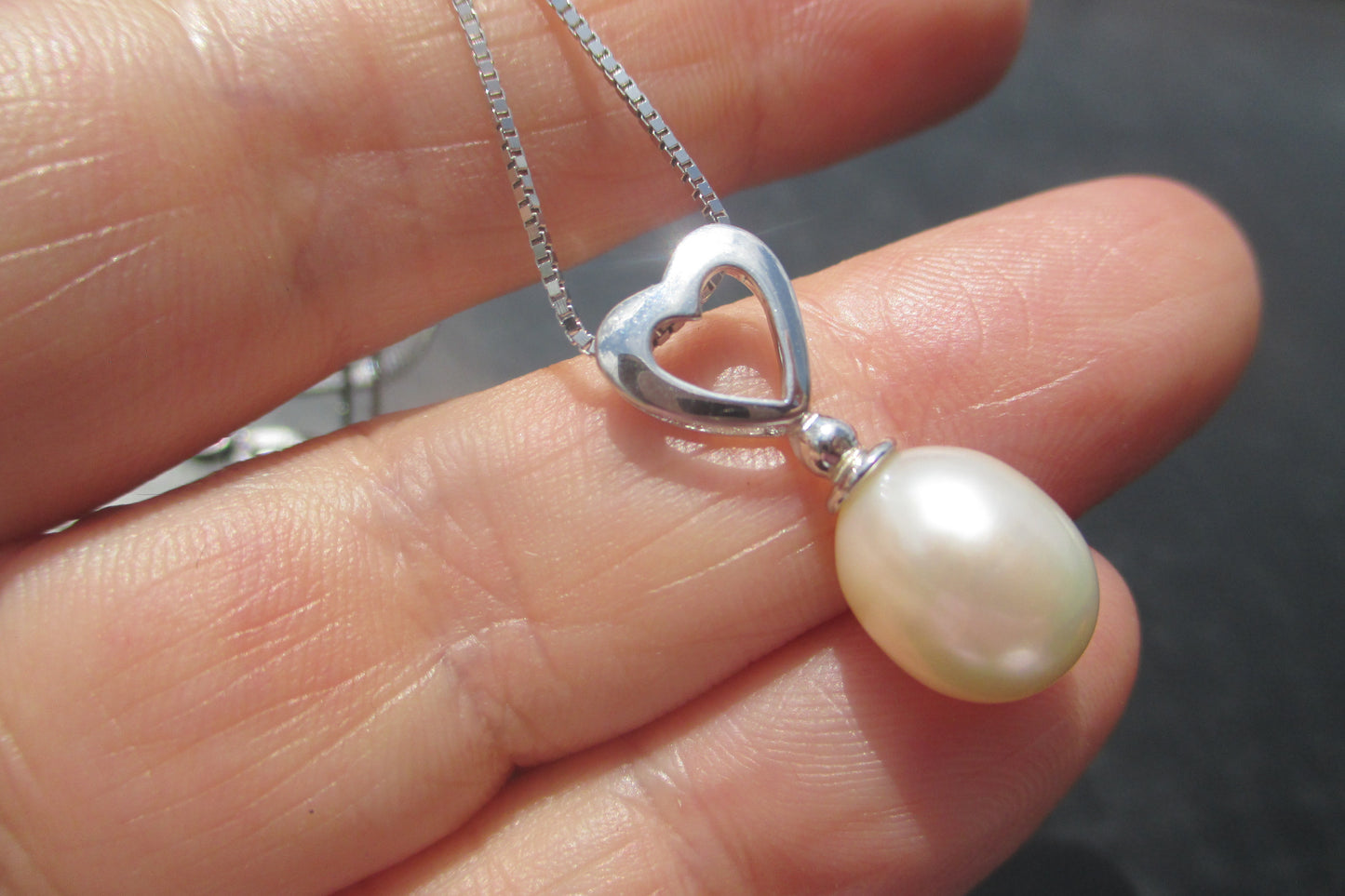 Silver pearl heart pendant