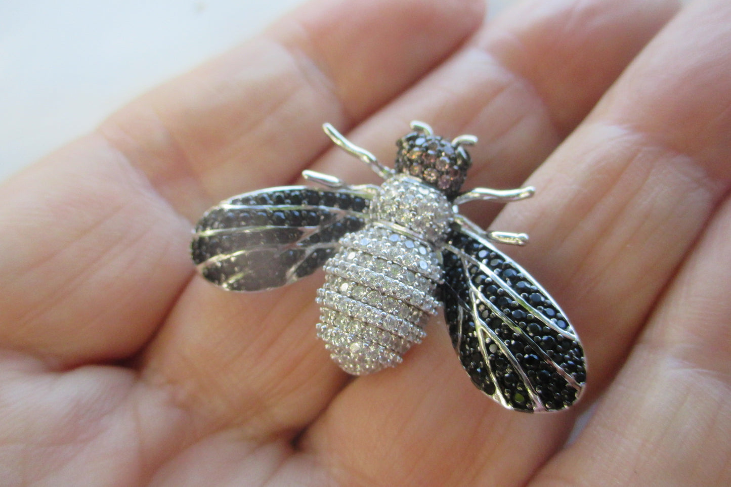 Gemstone bee broach