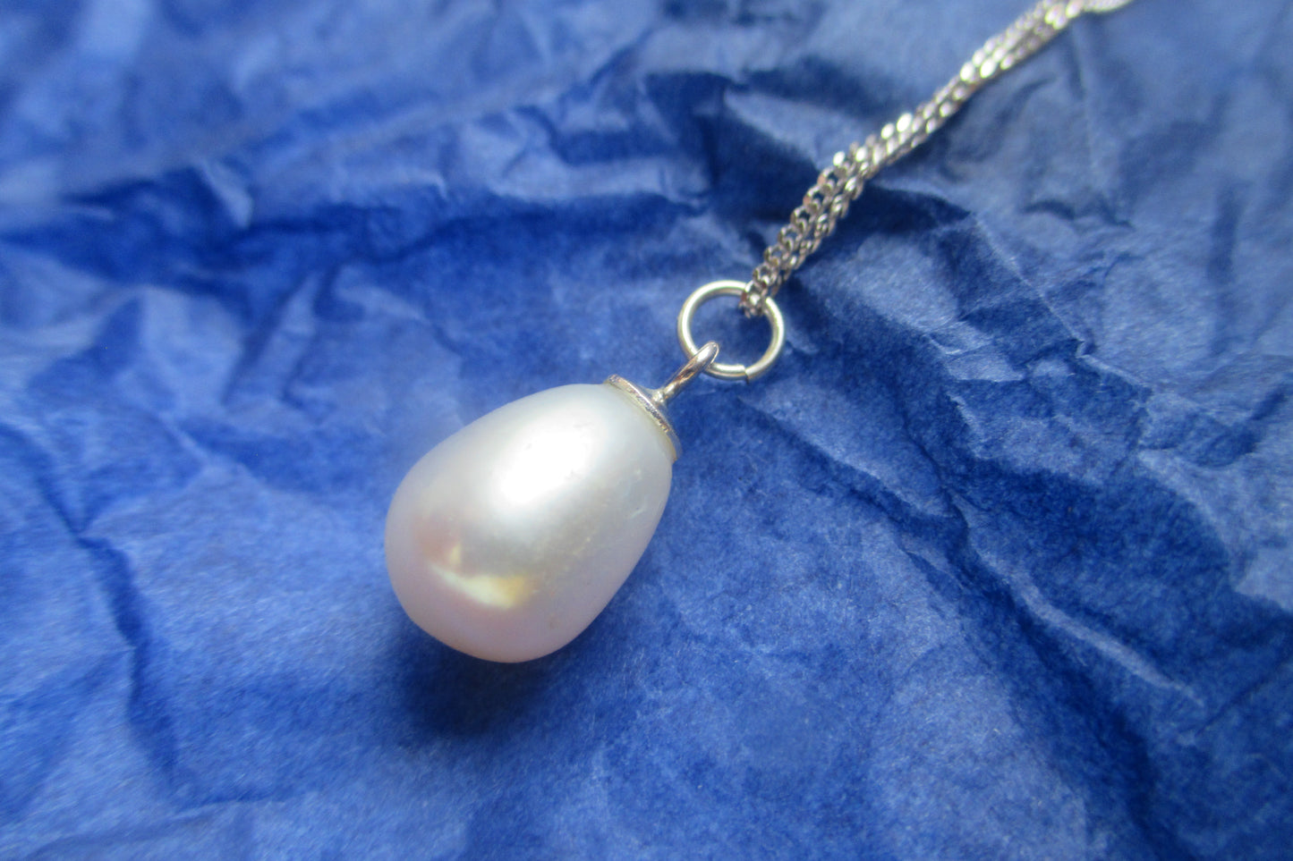 Pearl drop pendant