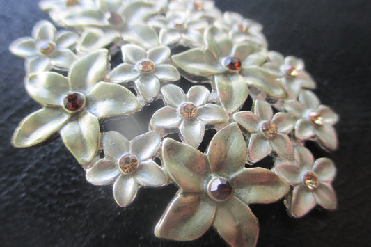 Silver flower broach