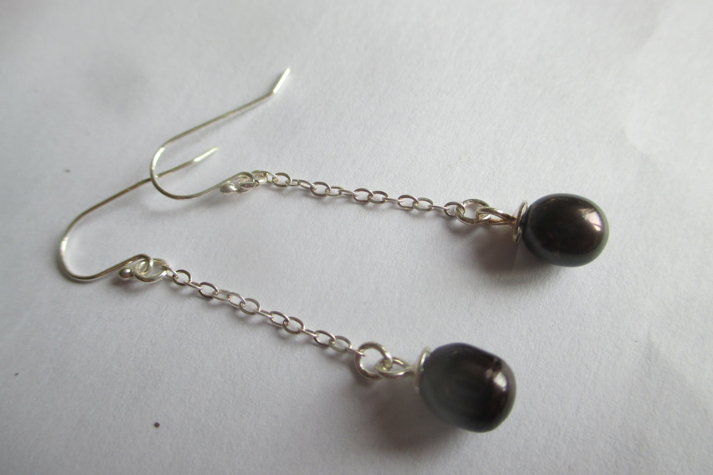 Silver hook black pearl earrings