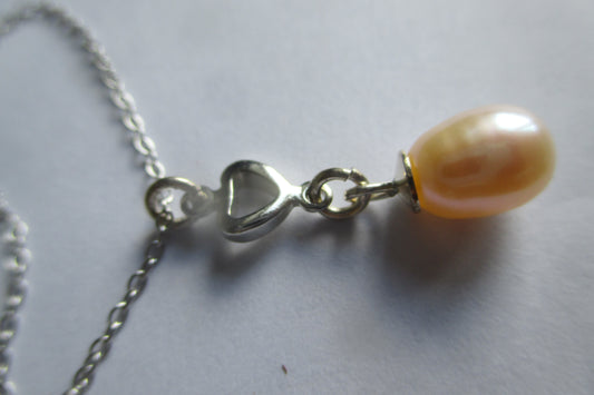 Silver heart pink pearl pendant