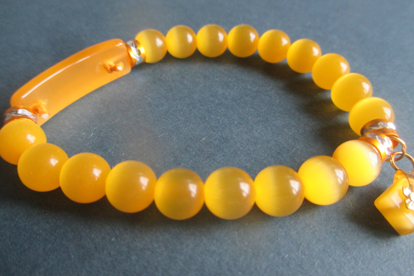 Jaipur design yellow glass bracelet