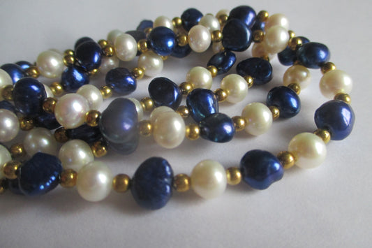 White-Blue freshwater pearl bracelet