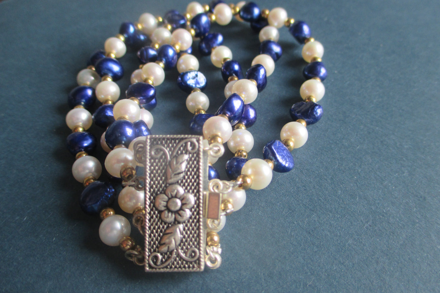 White-Blue freshwater pearl bracelet