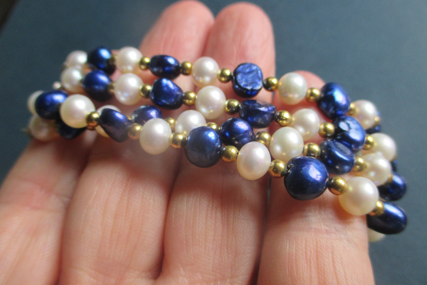 White-Blue freshwater pearl bracelet