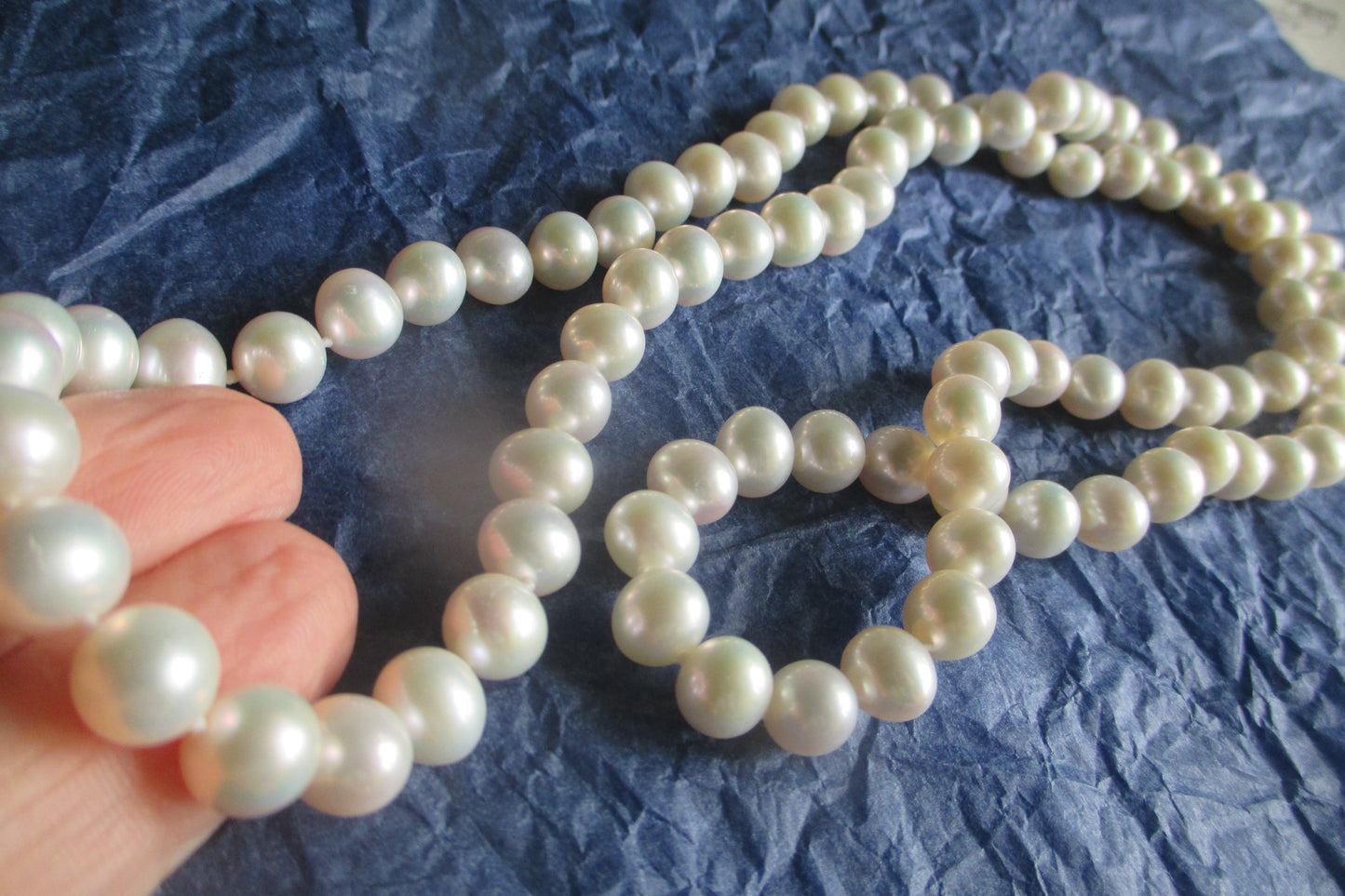 White Akoya pearl necklace