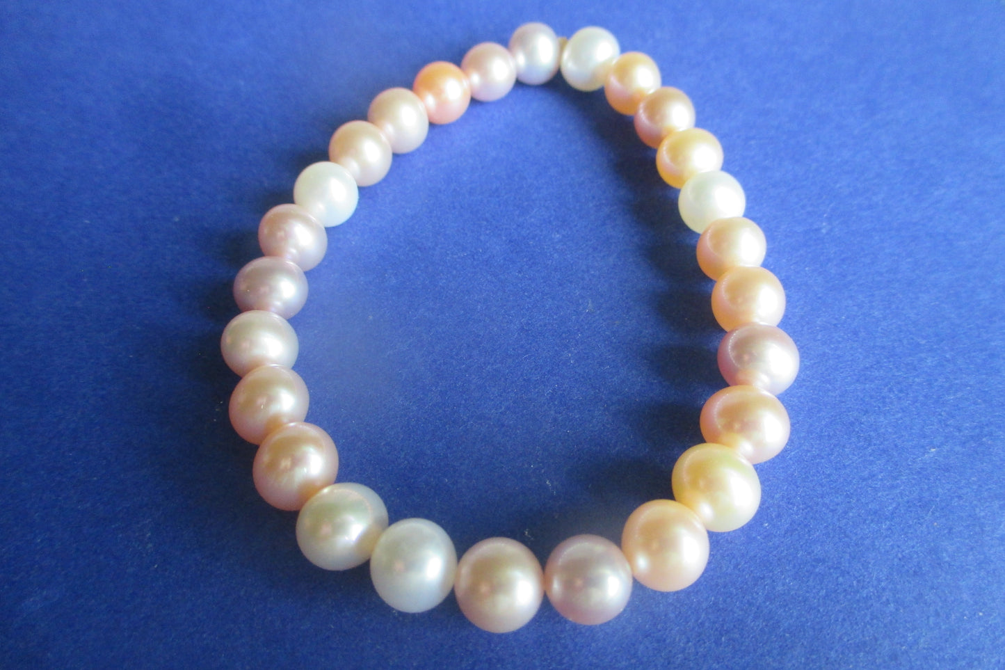 White Pink Lavender Akoya pearl bracelet